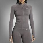 Women soft active zipper - Image 2
